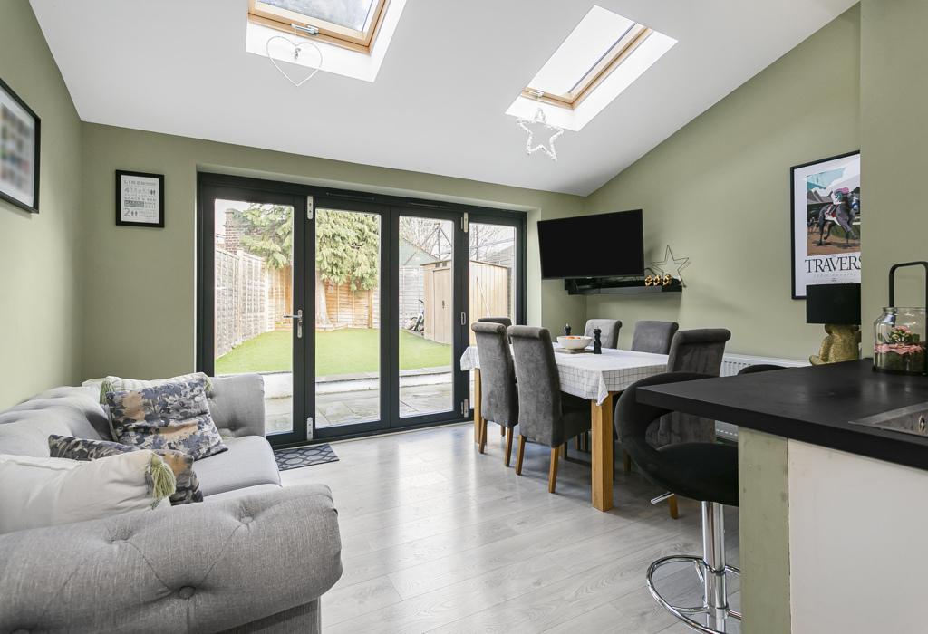 Glenbow Road, Bromley, Kent 2 bed end of terrace house for sale £390,000