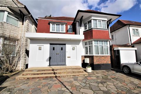 15 Alderton Crescent, London, NW4 3XU