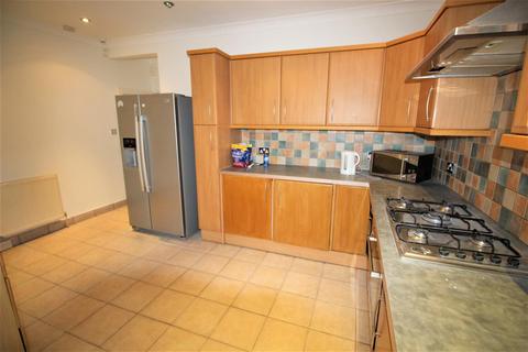 15 Alderton Crescent, London, NW4 3XU