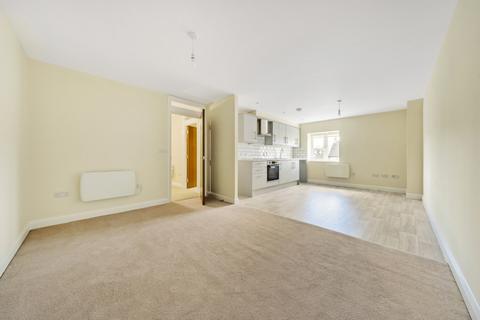 2 bedroom flat to rent - Flat 5 Miller House, Northfield Farm Lane, Witney, OX28 1UD
