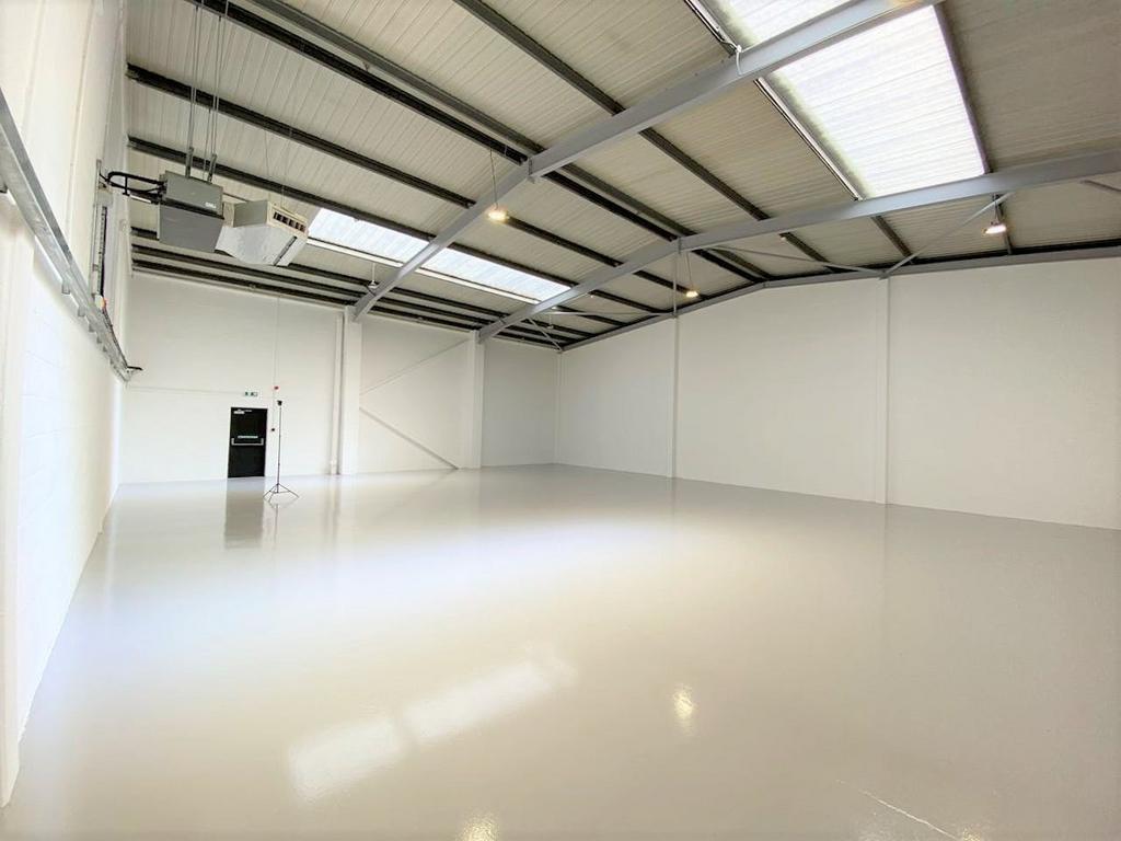 Unit 7 Brooklands Close  Sunbury 6.jpg