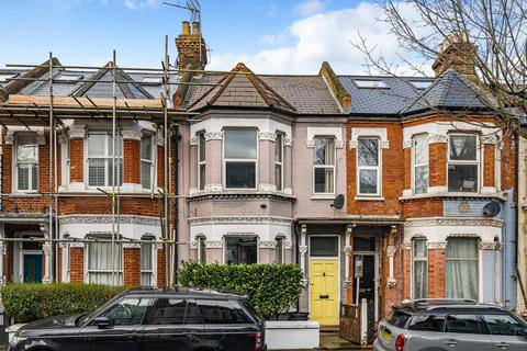 4 bedroom terraced house for sale - Elspeth Road, Clapham