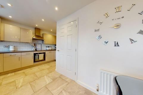16 Bective Close, Northampton, NN2 7FE