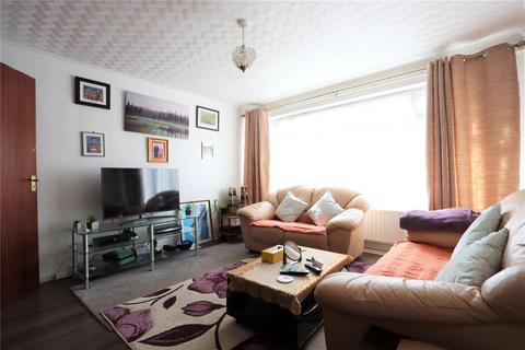3 bedroom terraced house to rent, Aldwick Close, Farnborough, Hampshire, GU14