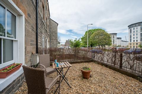 undefined, Annfield, Newhaven, Edinburgh, EH6