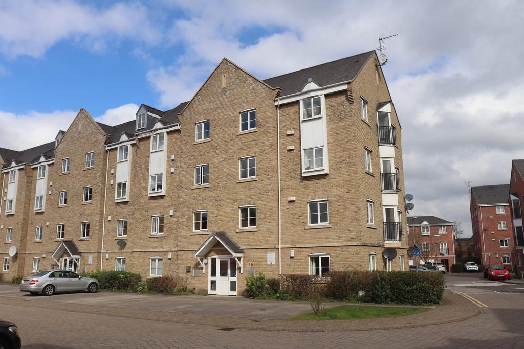 Henry Bird Way, Southbridge, Northampton, NN4 2 bed flat £795 pcm (£