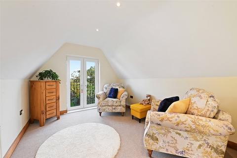 Oak Lodge Green Lane, Burnham-on-crouch, CM0 8PU