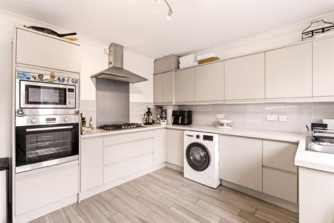 3 bedroom bungalow for sale, Chalet Road, Ferring, West Sussex, BN12