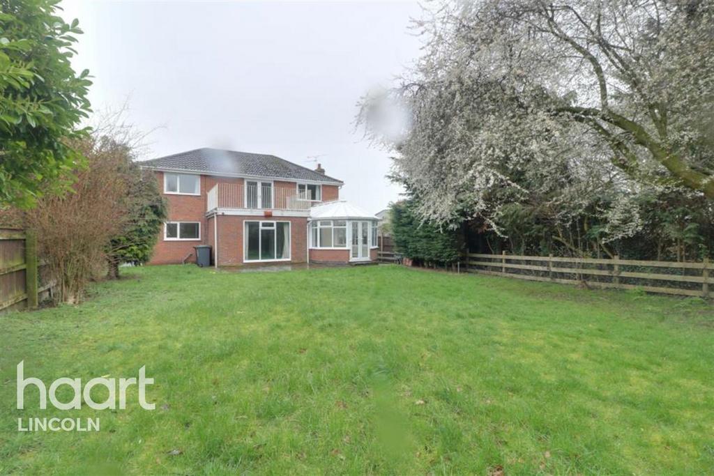 Lincoln Road, Ruskington 5 bed detached house £1,100 pcm (£254 pw)
