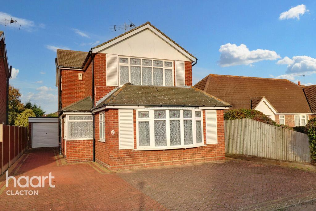 Sherwood Drive, ClactonOnSea 3 bed detached house for sale £350,000