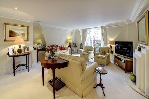 3 bedroom penthouse for sale - Trafalgar Gardens, South End Row, London, W8