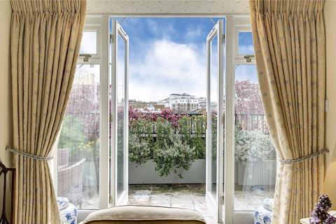 3 bedroom penthouse for sale, Trafalgar Gardens, South End Row, London, W8