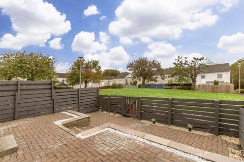 21 Almond Square, Edinburgh, EH12 8TZ