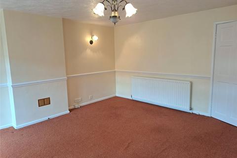 3 bedroom terraced house to rent, Lakes Close, Kidderminster, DY11