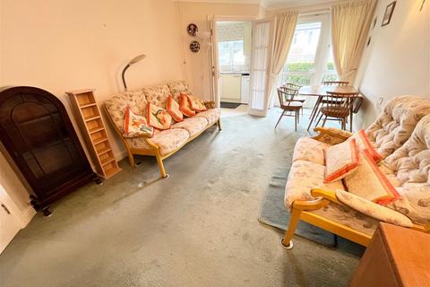 2 bedroom flat for sale - Tembani Court | Colin Road | Paignton