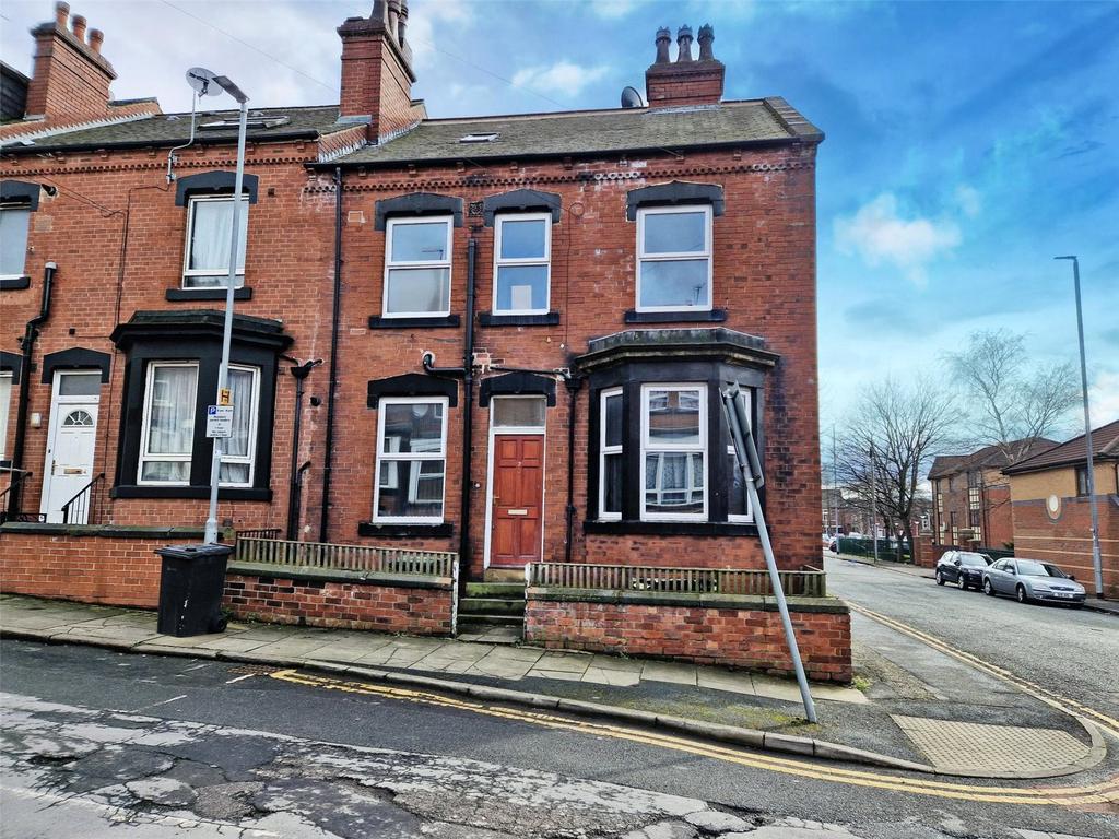 Bayswater Mount, Leeds, West Yorkshire, LS8 2 bed end of terrace house