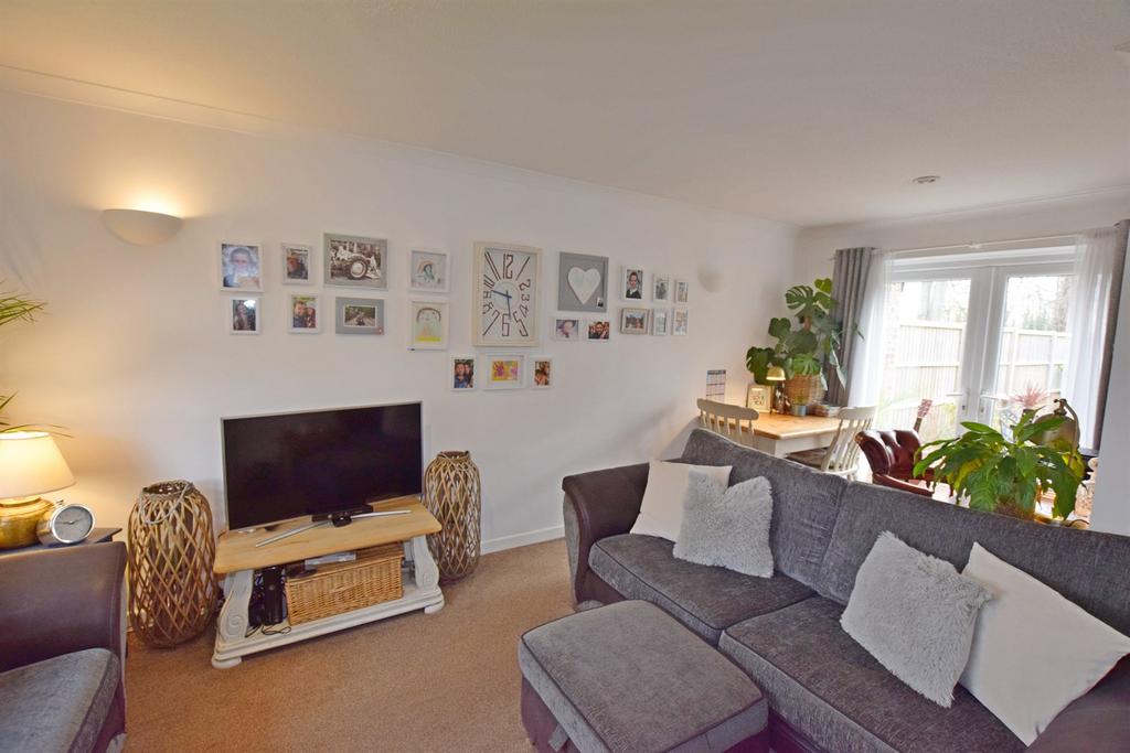 Henfield Way, Felpham, Bognor Regis, PO22 2 bed terraced house to rent