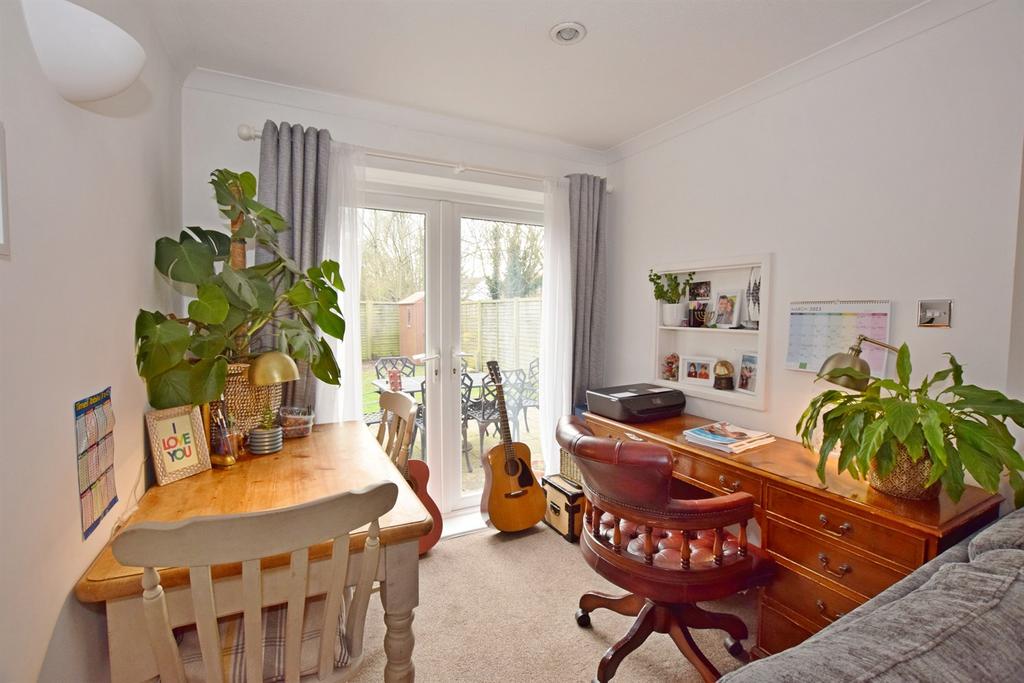 Henfield Way, Felpham, Bognor Regis, PO22 2 bed terraced house to rent