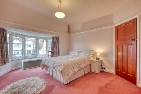 25 Smirrells Road, Birmingham, B28 0LA