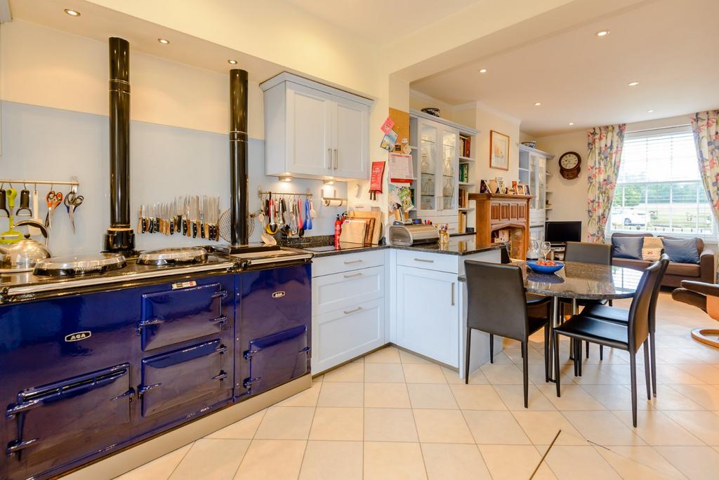 Kitchen Family Room