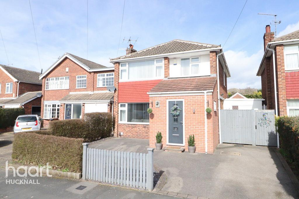 Dunvegan Drive, Rise Park 3 bed detached house £300,000