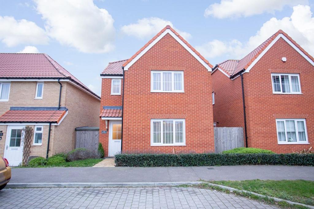 Central Boulevard, Aylesham, CT3 3 bed detached house £350,000