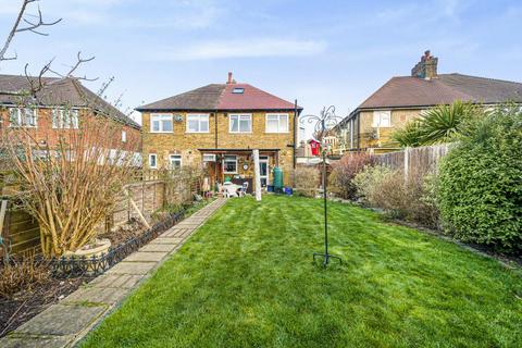 85 Paston Crescent, London, SE12 9ED