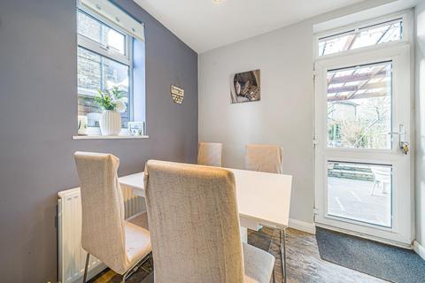 85 Paston Crescent, London, SE12 9ED