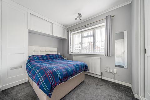 85 Paston Crescent, London, SE12 9ED