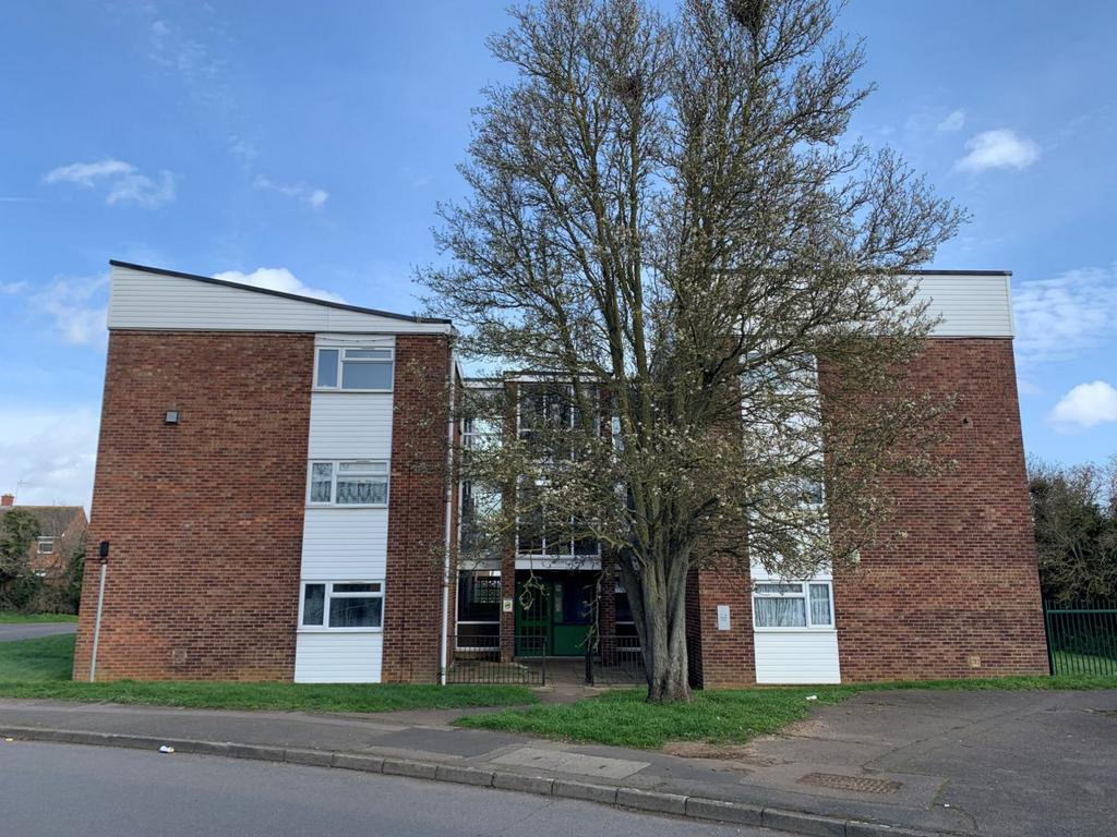 Newton Road, Duston, Northampton NN5 6ED 1 bed flat £85,000