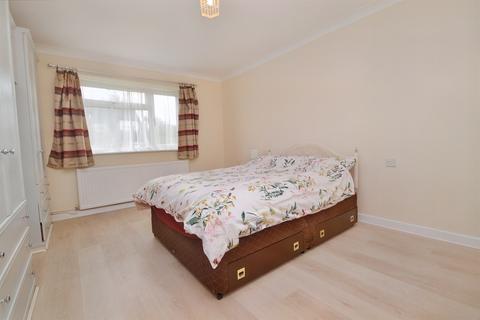4 Bingham Road, Verwood, BH31 6TY