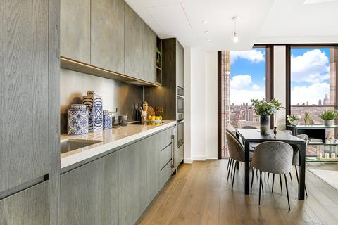 3 bedroom apartment to rent, Carnation Way, N9, SW8