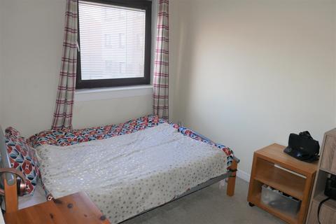 2 bedroom flat to rent - West Winnelstrae, Edinburgh, EH5