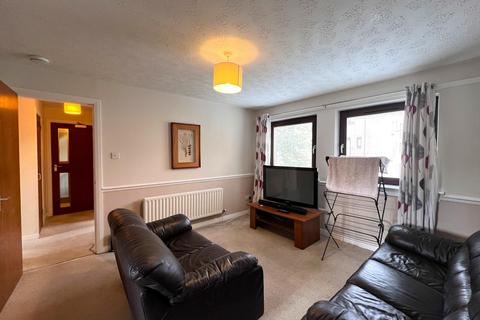 2 bedroom flat to rent, West Winnelstrae, Edinburgh, EH5