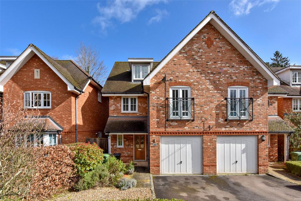 Shiplake Bottom, Peppard Common... 4 bed semidetached house £3,200