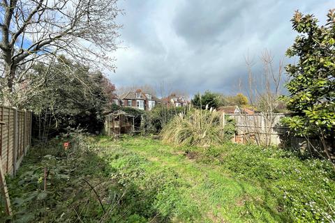 13 Park Drive, London, SE7 8EA