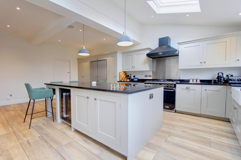 Lake Road West, Roath Lake, Cardiff 5 bed detached house for sale £