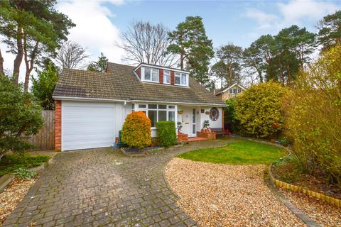 4 bedroom detached house to rent, Tanglewood Close, Pyrford, Woking, Surrey, GU22