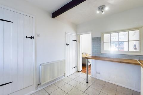 2 bedroom terraced house to rent, Chatsworth Road, Brampton