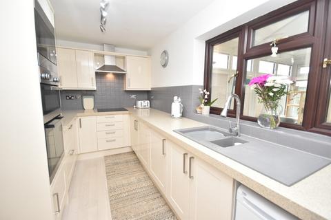 3 bedroom semi-detached house for sale, Cross O'th Hill Road, Nomans Heath