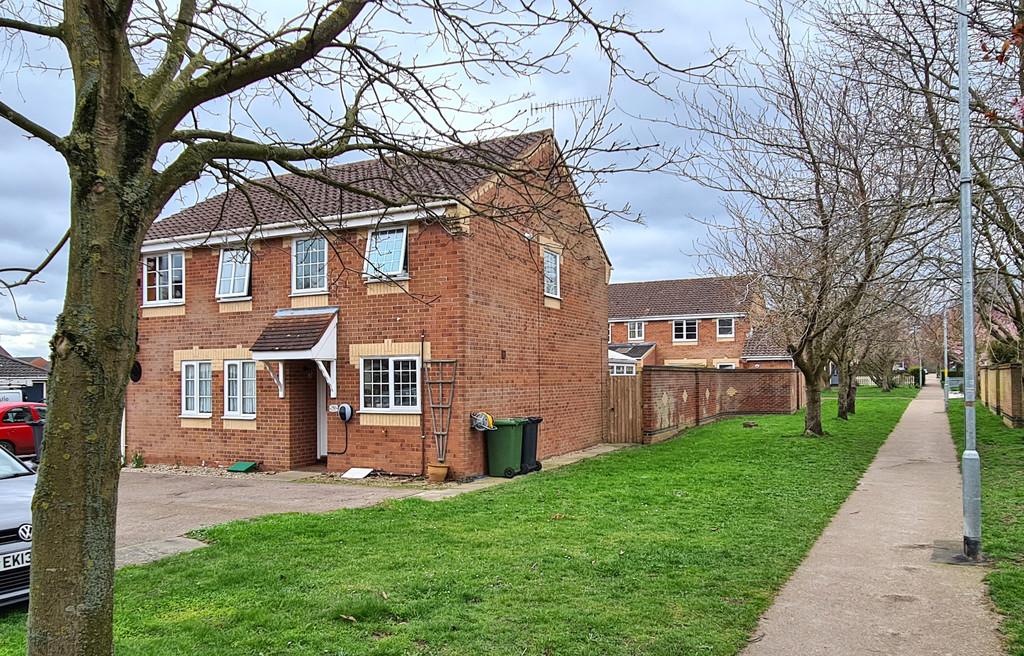 Wharton Drive, North Walsham 2 bed semidetached house for sale £225,000