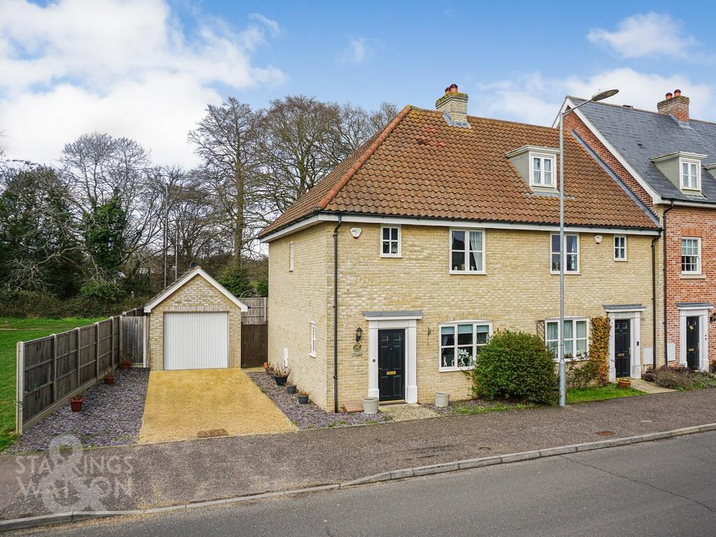 Lord Nelson Drive, Costessey, Norwich 3 bed end of terrace house for