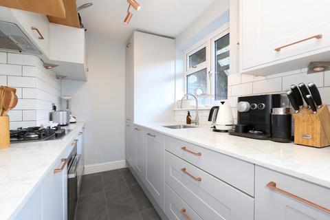 30a Springdale Road, London, N16 9NX