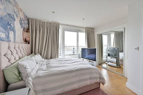 2 bedroom flat for sale, Smugglers Way, Wandsworth, London, SW18