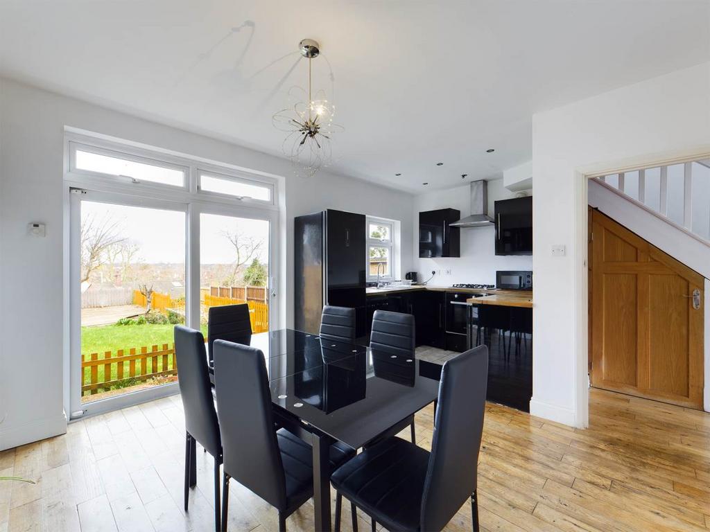 Dining room (2)