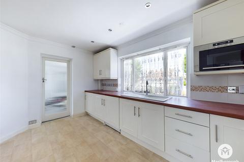 2 bedroom apartment for sale - New Road, Chingford, London, E4