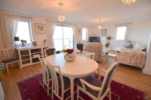 3 bedroom flat to rent - The Point, Sea View Street, Cleethorpes
