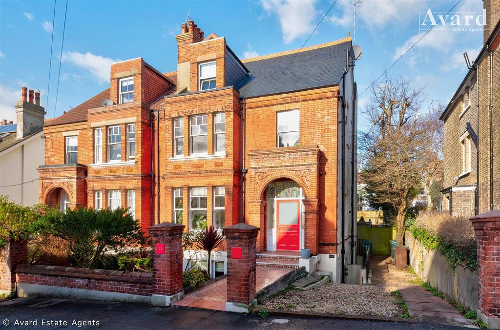 Florence Road, Brighton BN1 2 bed flat £435,000
