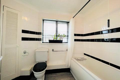 24 Brenchley Close, Ashford, TN23 5SP