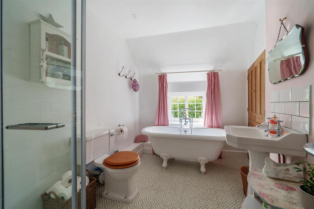 Bathroom with Roll Top Bath
